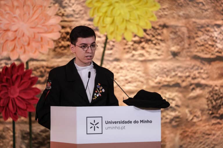 AAUMinho diz que aumento da propina "não é sensato"