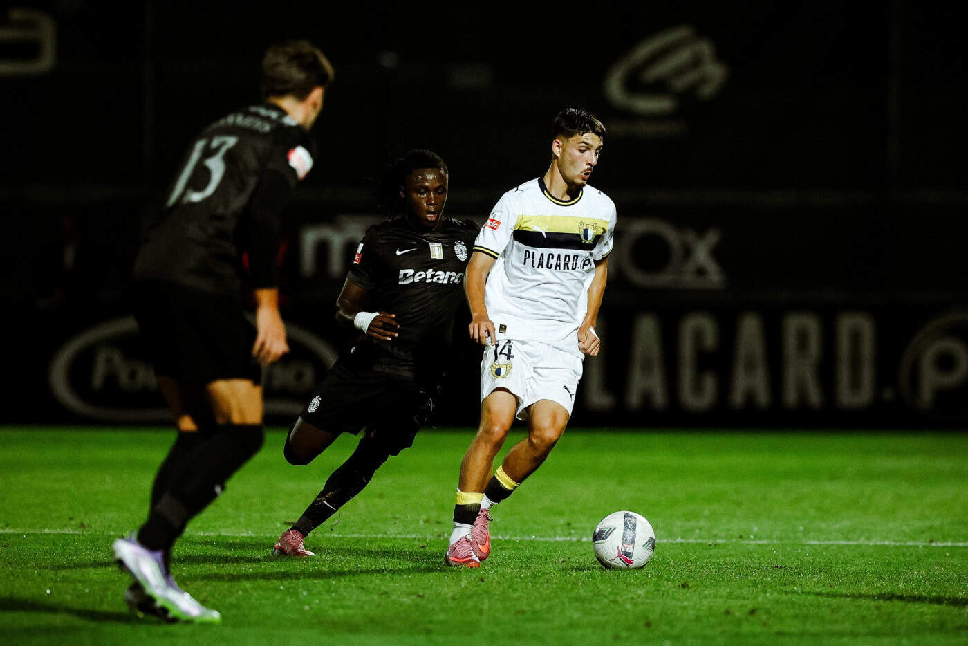 Famalicão ainda esteve a vencer, mas perdeu na receção ao Sporting